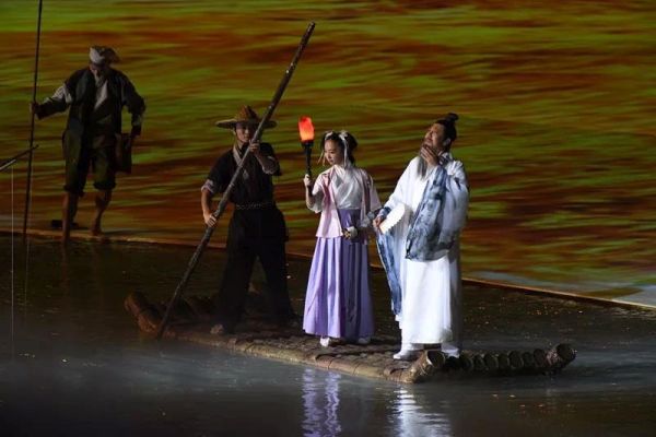 �� �� �s ��